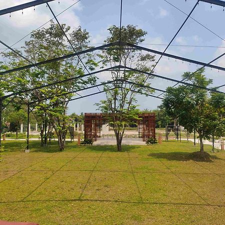 Ramada By Wyndham Yogyakarta Hotel Sleman  Exterior photo