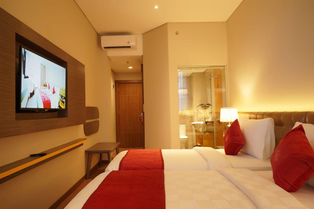 Ramada By Wyndham Yogyakarta Hotel Sleman  Exterior photo