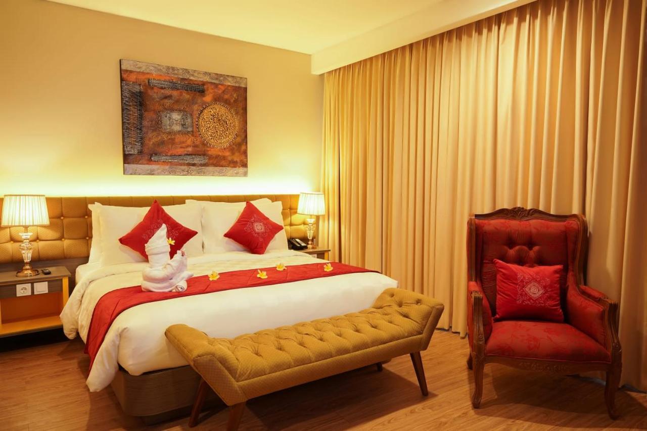 Ramada By Wyndham Yogyakarta Hotel Sleman  Exterior photo