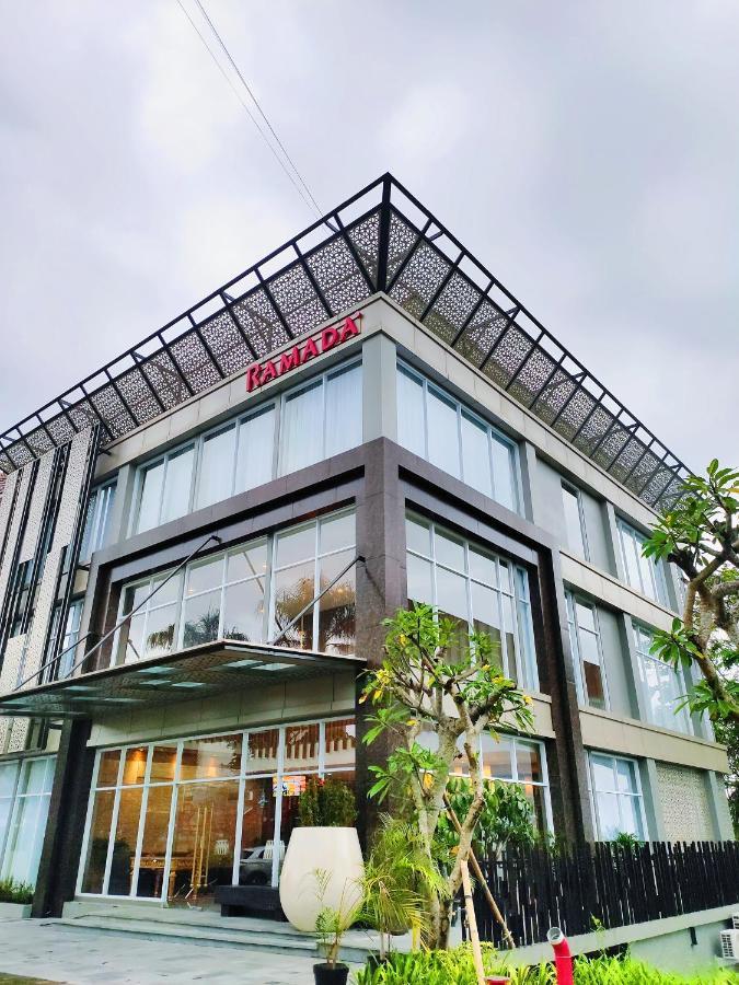 Ramada By Wyndham Yogyakarta Hotel Sleman  Exterior photo