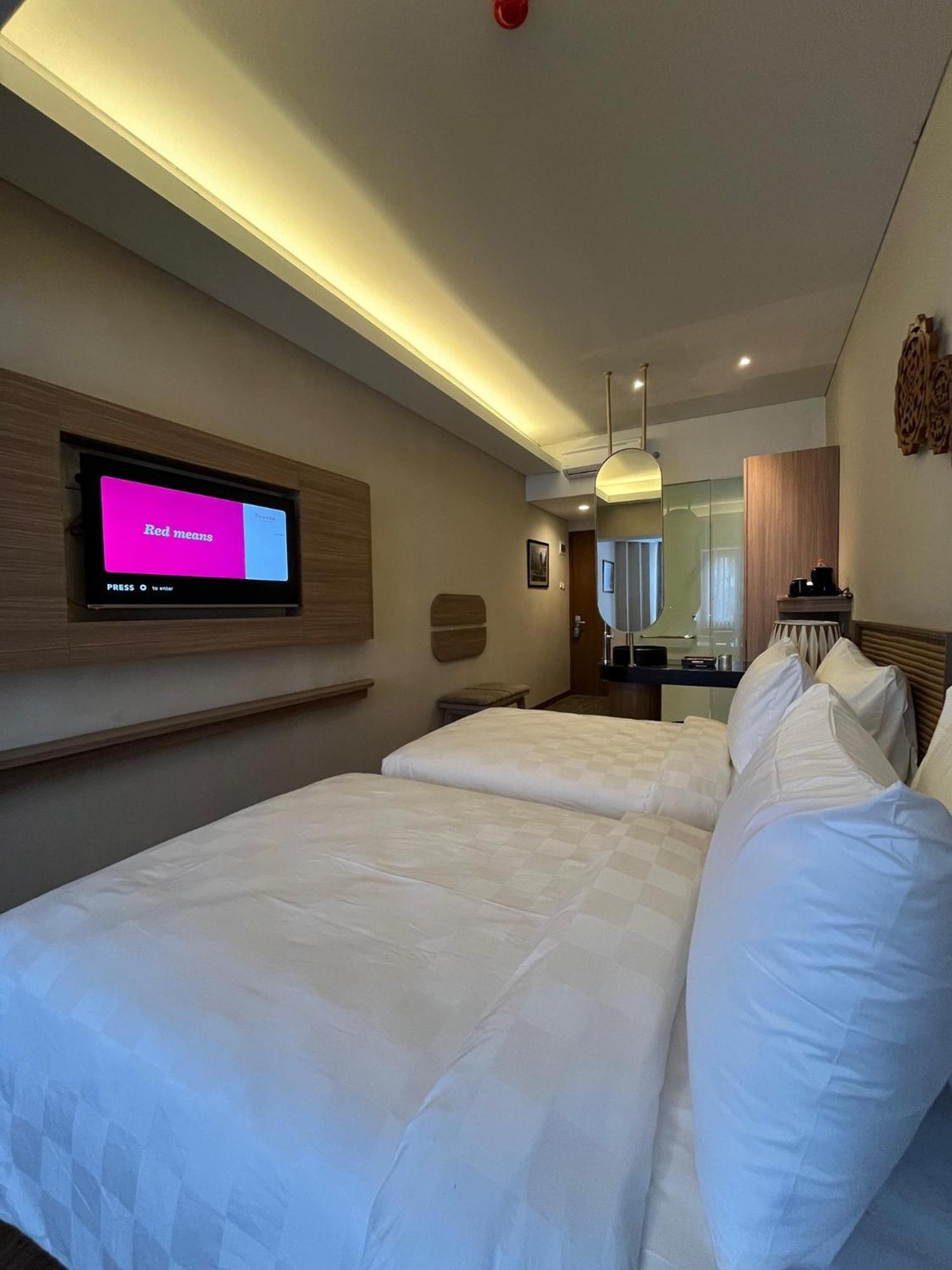 Ramada By Wyndham Yogyakarta Hotel Sleman  Exterior photo
